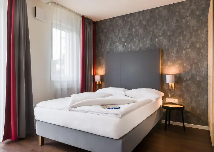 Aparthotel Signature East 3*