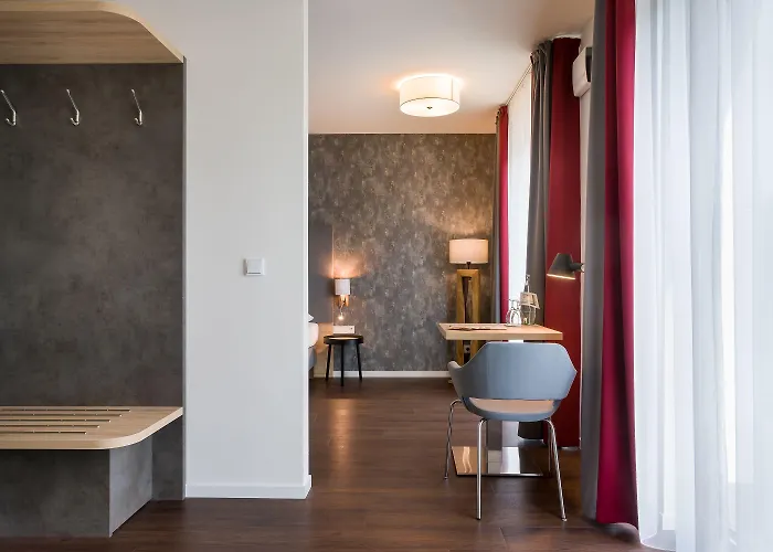 Aparthotel Signature East