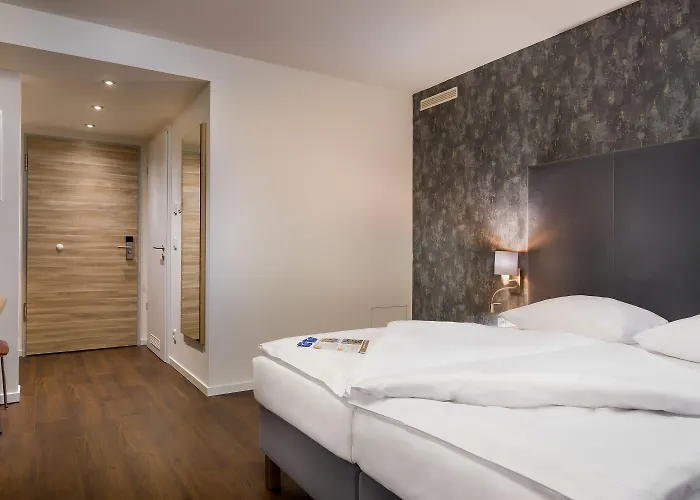 Aparthotel Signature East