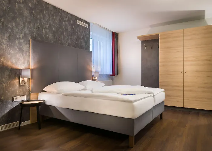 Aparthotel Signature East