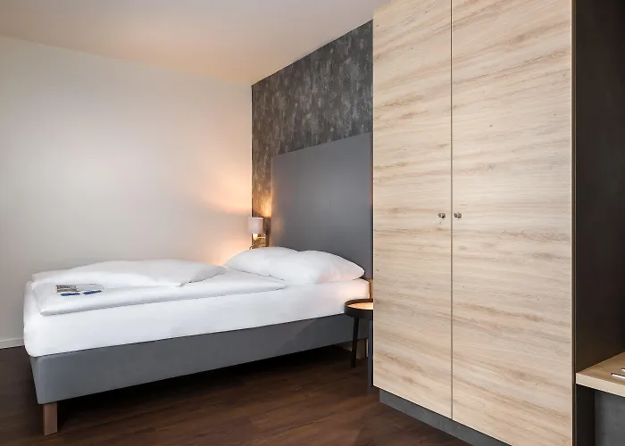 Signature East Aparthotel