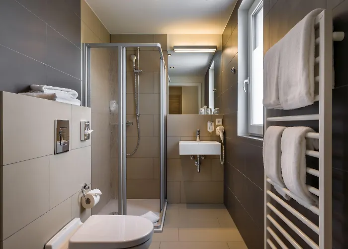 Aparthotel Signature East 3*