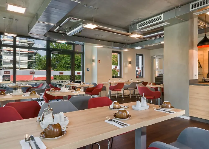 Aparthotel Signature East 3*