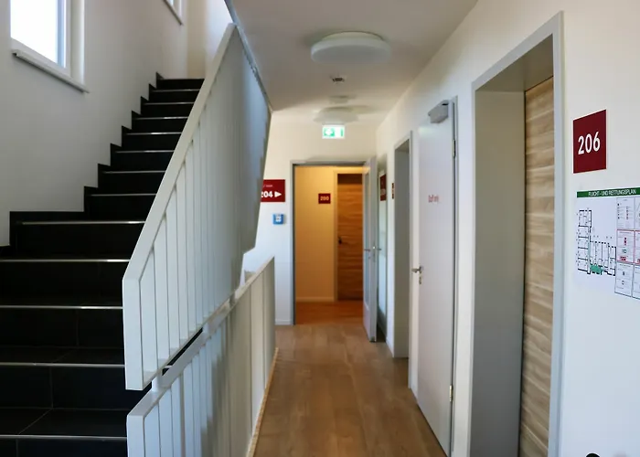 Signature East Aparthotel